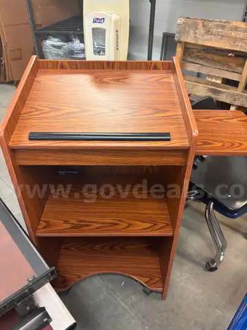 Lot of 3 Podiums / Lecterns