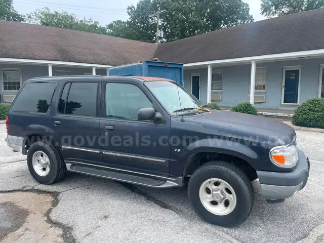 2001 Ford Explorer