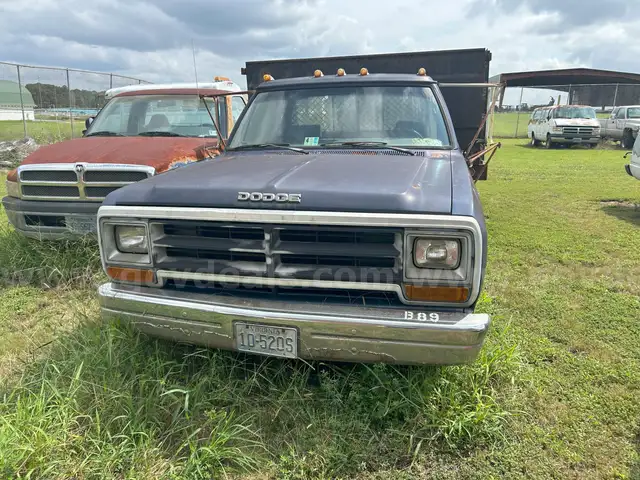 1990 Dodge Ram 350 Stake Body