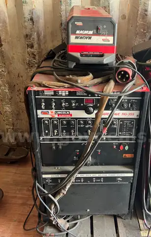 Lincoln Welding Machine