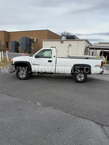 2006 GMC Sierra 2500HD Pickup