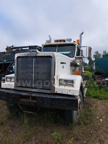 1989 Western Star Trucks 6900