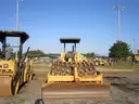 1999 CATERPILLAR ROLLER CP563C