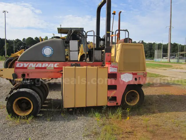 1998 DYNAPAC CP132