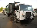 2015 PETERBILT 320- AUTOMATIC TRASH PICKUP