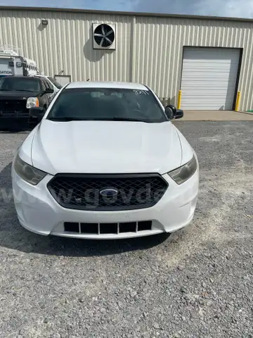 2015 Ford Taurus