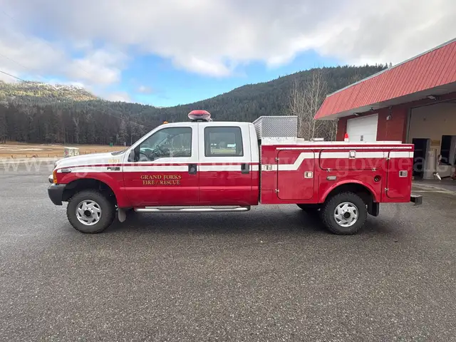 1999 FORD F-350 4WD FIRST RESPONDERS CREW CAB PICK-UP - V-8 5.4 L Engine