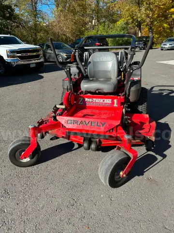 Gravely Zero Turn Mower   SEE VIDEO!!!