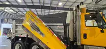 2007 International 7400 DT570 Henderson Dump Bed &#x26; Plow + Wing plow