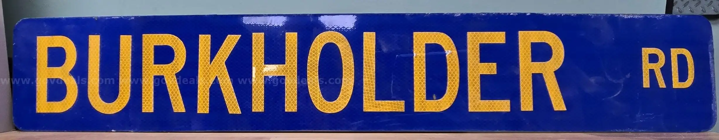 Street Sign ** BURKHOLDER RD **