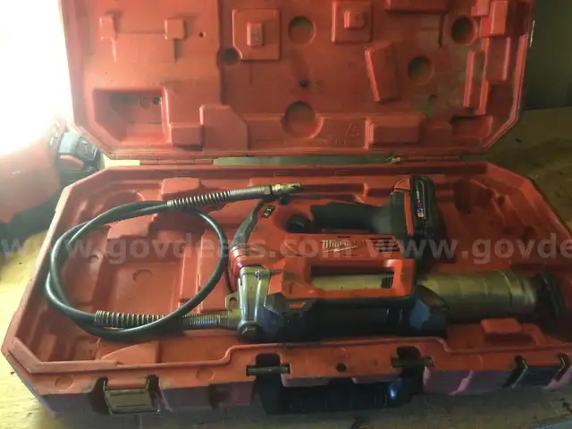 Milwaukee grease gun