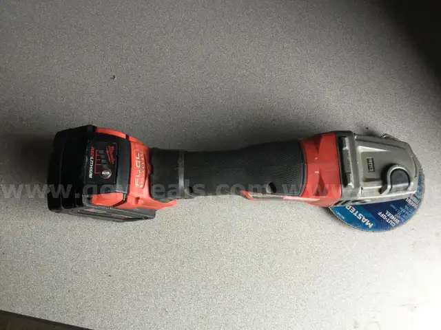 Milwaukee brushless angle grinder