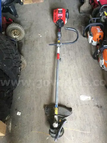 Troy-Bilt TB304BC 30cc 4-Cycle Straight Shaft Brush Cutter/String Gas Grass Trimmer, 18-in
