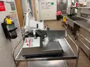 Industrial meat slicer