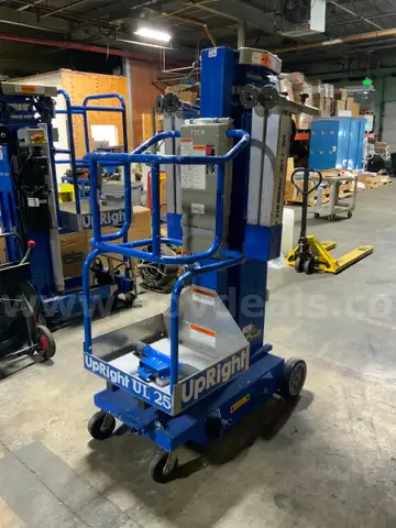 Upright UL25 Single Vertical Mast Boom Portable Personnel Lift 350LB Max 25&#x27; #W10