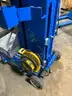 Upright UL25 Single Vertical Mast Boom Portable Personnel Lift 350LB Max 25&#x27; #W11