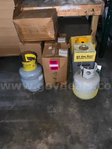 Lot of 7 R410A Refrigerant HVAC Refrigerant Recovery Tanks Varying Sizes #W30
