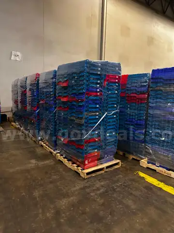 Lot of 100 Plastic Storage Carrying Moving Totes Bins Containers w/ Lids #W13