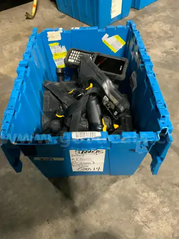 Lot of 14 Zebra MC930B Rugged Data Collection Terminal Barcode Reader Mobile Computer w/ Batteries Cases &#x26; Straps #W39