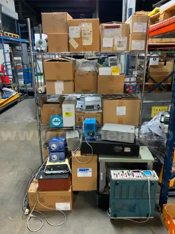 NEW Lot of Laboratory Equipment &#x26; Supplies Oscilloscope Microscope Illuminator Centrifuge Tubes Cell Culture Plate #W89