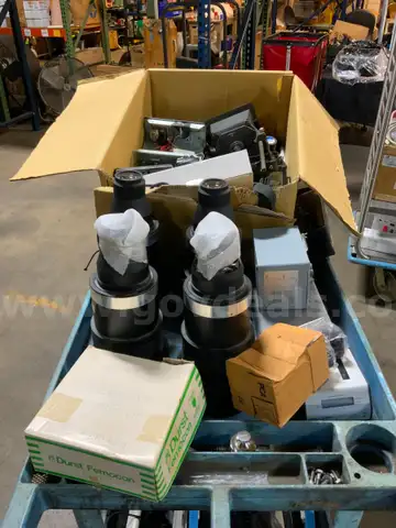 Mixed Lot of DLP Minolta Nikon Canon HellePhone Digital Camera Camcorders Projector Lenses