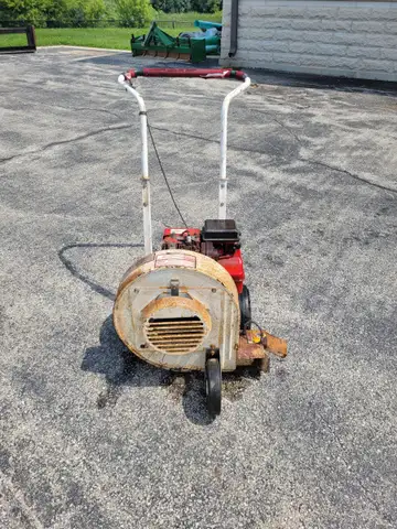 Leaf Blower