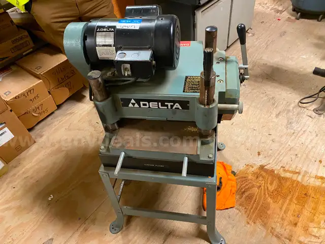 Delta Planer w/ Stand