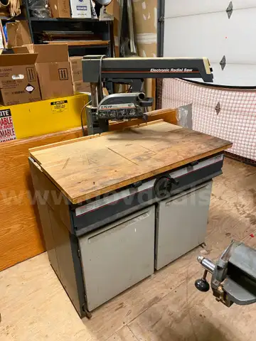 Electric Radial Saw