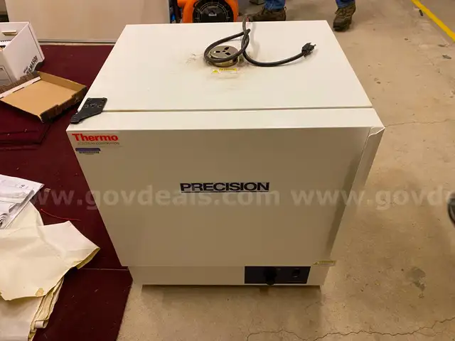 Laboratory Oven/Incubator