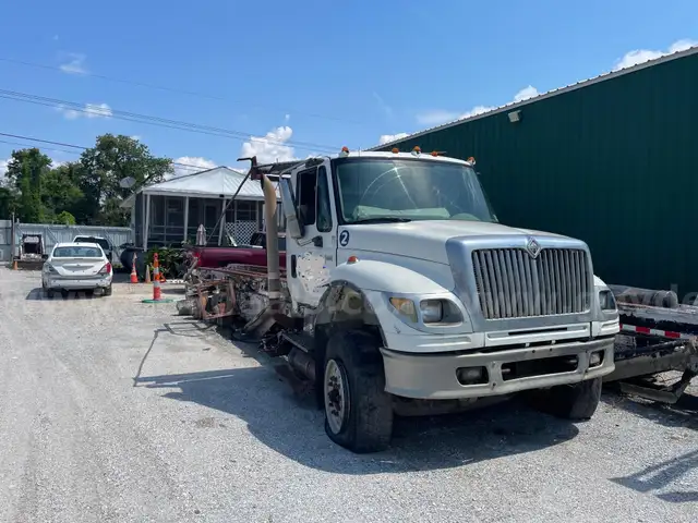 2004 International 7600