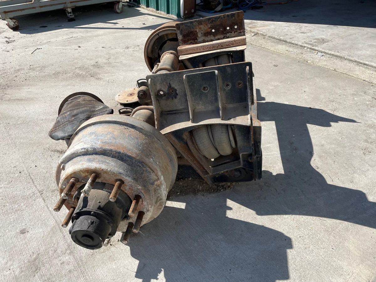 WATSON & CHALIN -20lbs LIFT AXLE | AllSurplus