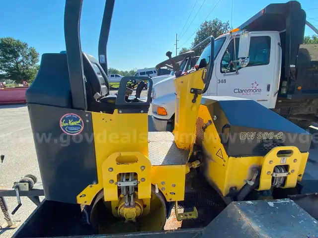 Bomag Street Roller