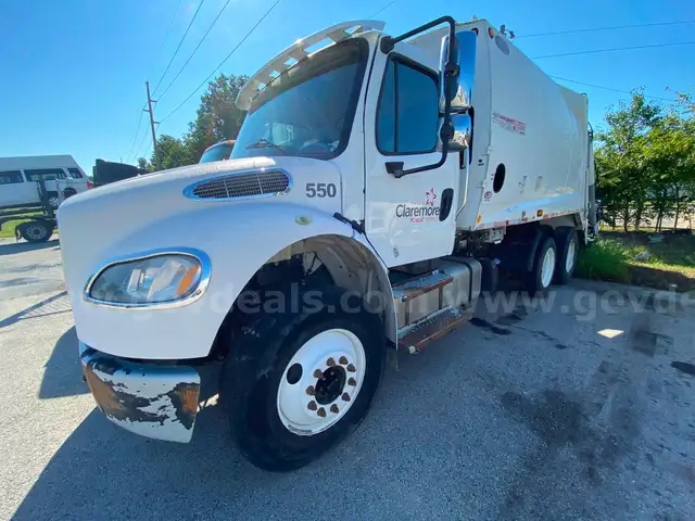 2016 Freightliner M2 106 Medium Duty