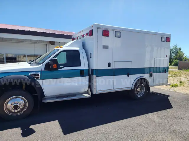 2009 Ford F-450 SD 4x4 Ambulance