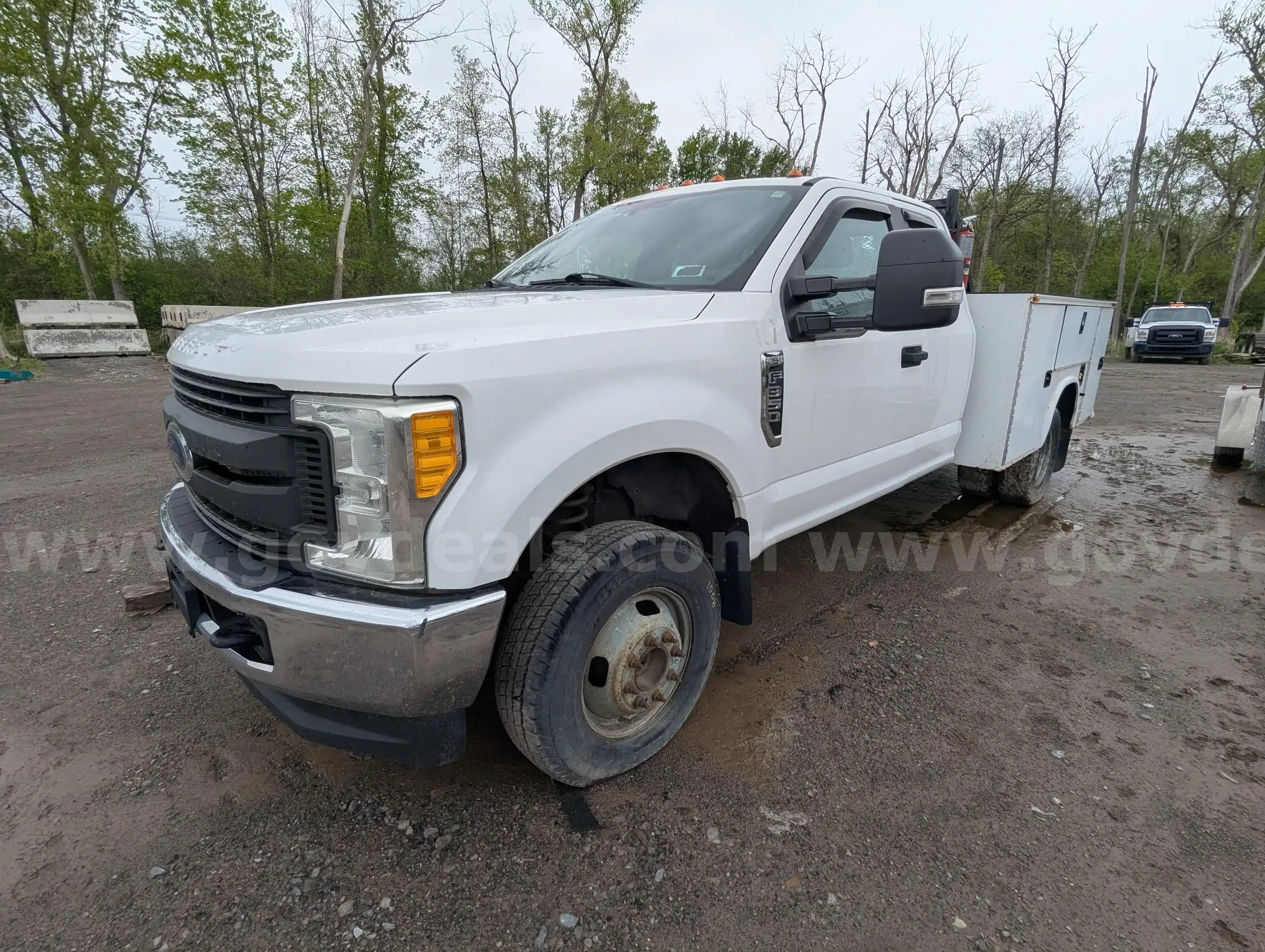 Photo of a 2017 Ford F-350 SD