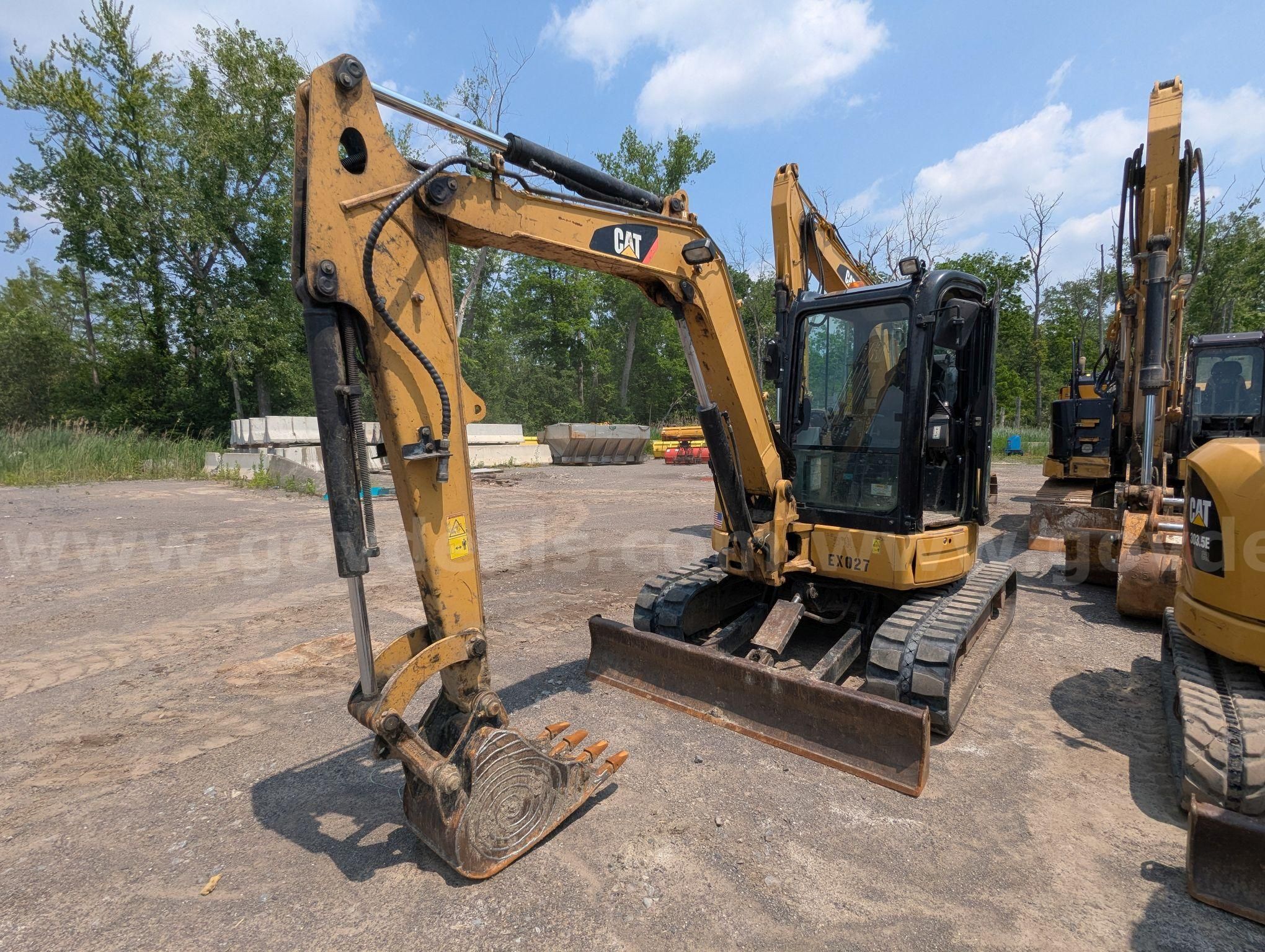 Photo of a 2014 Caterpillar 305