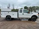 2015 Ford F-350 XL Super Duty 4x4 Crew Cab Utility Truck