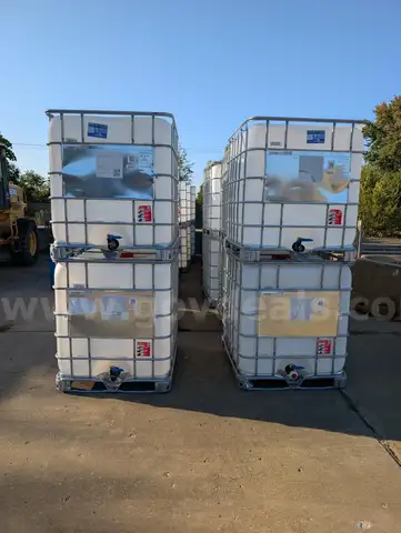 ~250 Gal / 2300 lb Empty Totes