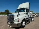 2017 Freightliner Cascadia 125 T/A 6X4 Day Cab Truck
