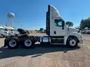 2017 Freightliner Cascadia 125 T/A 6X4 Day Cab Truck