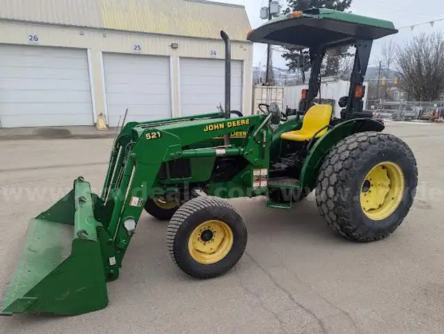 2004 John Deere Tractor with Bucket - Model 5105 FEL