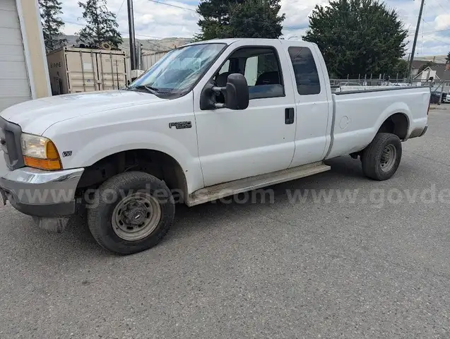 1999 Ford F-250 SD 4WD EXTENDED CAB PICKUP 4-DR, 6.8L V10 SOHC 20V