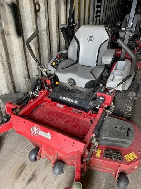 Exmark Lazer Z E Series Zero Turn Riding Mower with 60in Deck