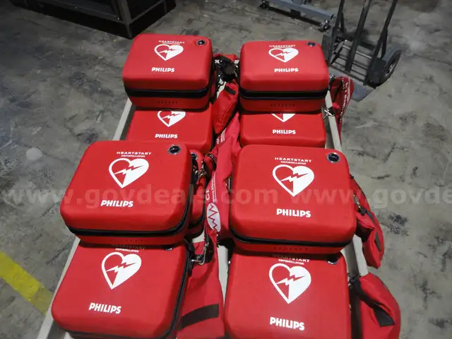 1 Lot (12) Defibrillators