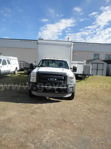 2014 Ford F-450 SD Box Truck