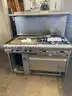 4 Burner Stove w/ Griddle