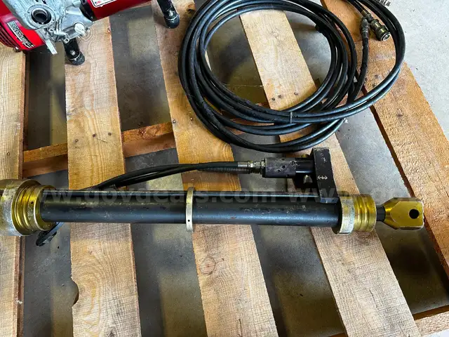 Hydraulic Ram w/ Hose
