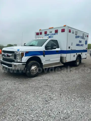 2018 F-350 FORD CHASSIS W/ A 2018 HORTON MODULE