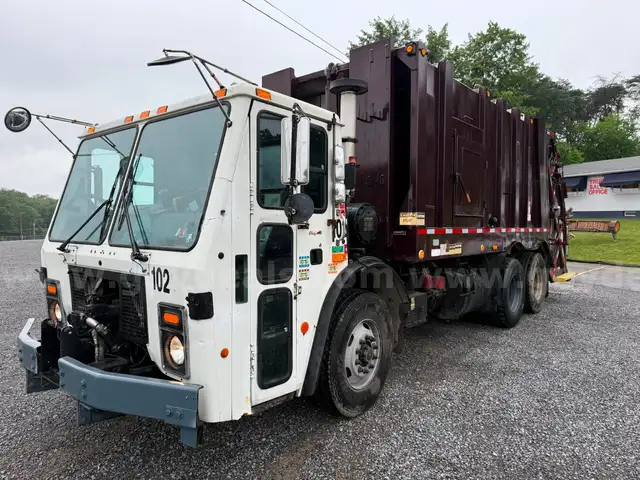 2007 Mack LE613 Split Body Packer
