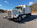 2010 Peterbilt 367 25 Yard Trash Truck